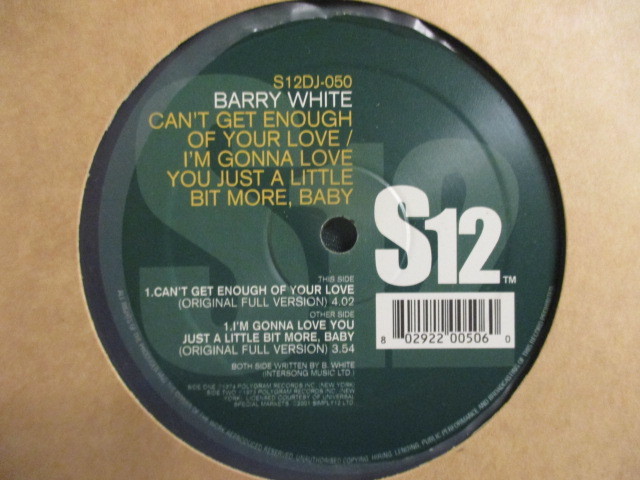 ★ Barry White ： Can't Get Enough Of Your Love 12'' ☆ c/w I'm Gonna Love You Just A Little Bit More, Baby((落札5点で送料当方負担_画像2