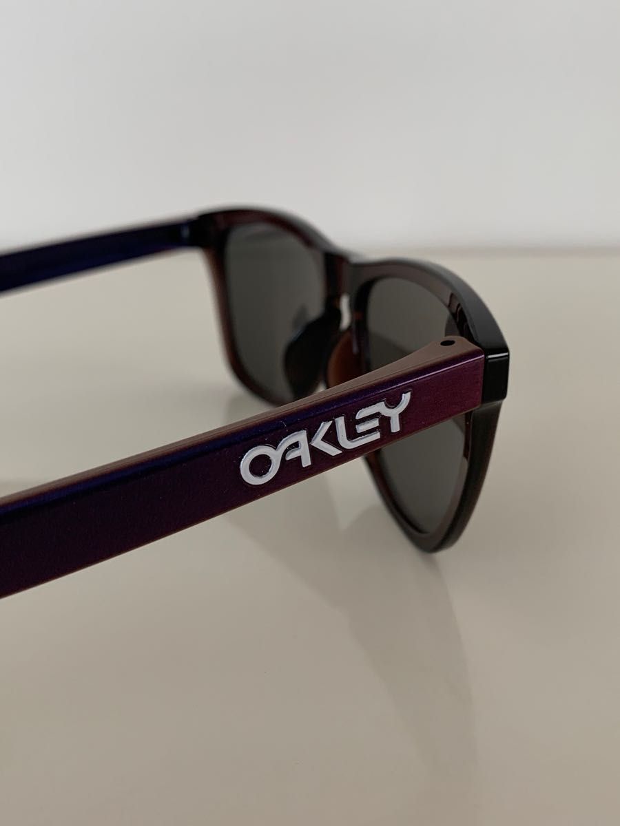 オークリーOAKLEY サングラス 9245-B454フロッグスキン FROGSKINS 