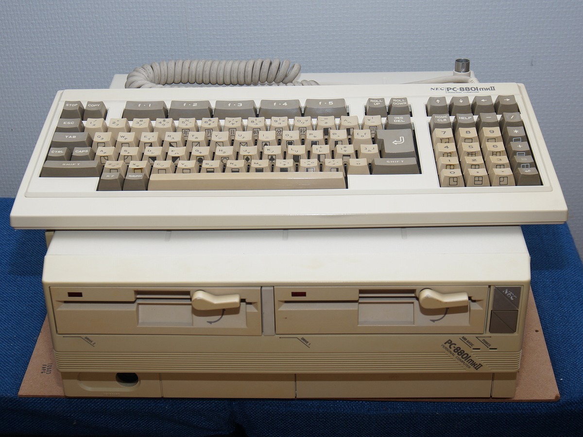 Yahoo!オークション - NEC PC-8801mkII model30 キーボード付き Yahoo!オークション - NEC PC-8801mkII model30 キーボード付き