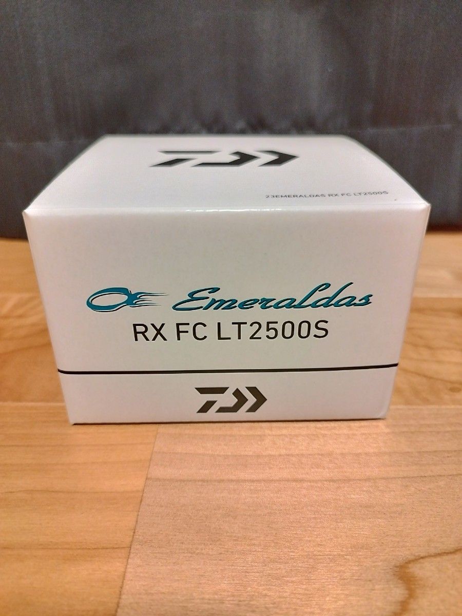 ダイワ スピニングリール エメラルダス RX FC LT2500S 23年モデル 新品