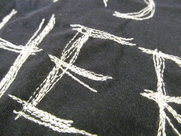(54455)モスキーノ　MOSCHINO　レディース　半袖　Tシャツ　カットソー　刺繍　ブラック　38　USED_神経質な方の入札はご遠慮ください。