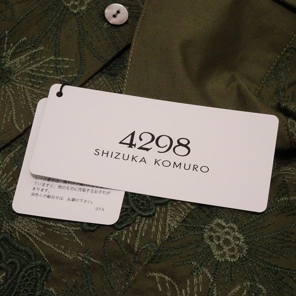 #anc シズカコムロ 4298 SHIZUKA KOMURO コート 40 カーキ 薄手 花モチーフ 刺繍 タグ付き 未使用品 レディース [762869]_画像6