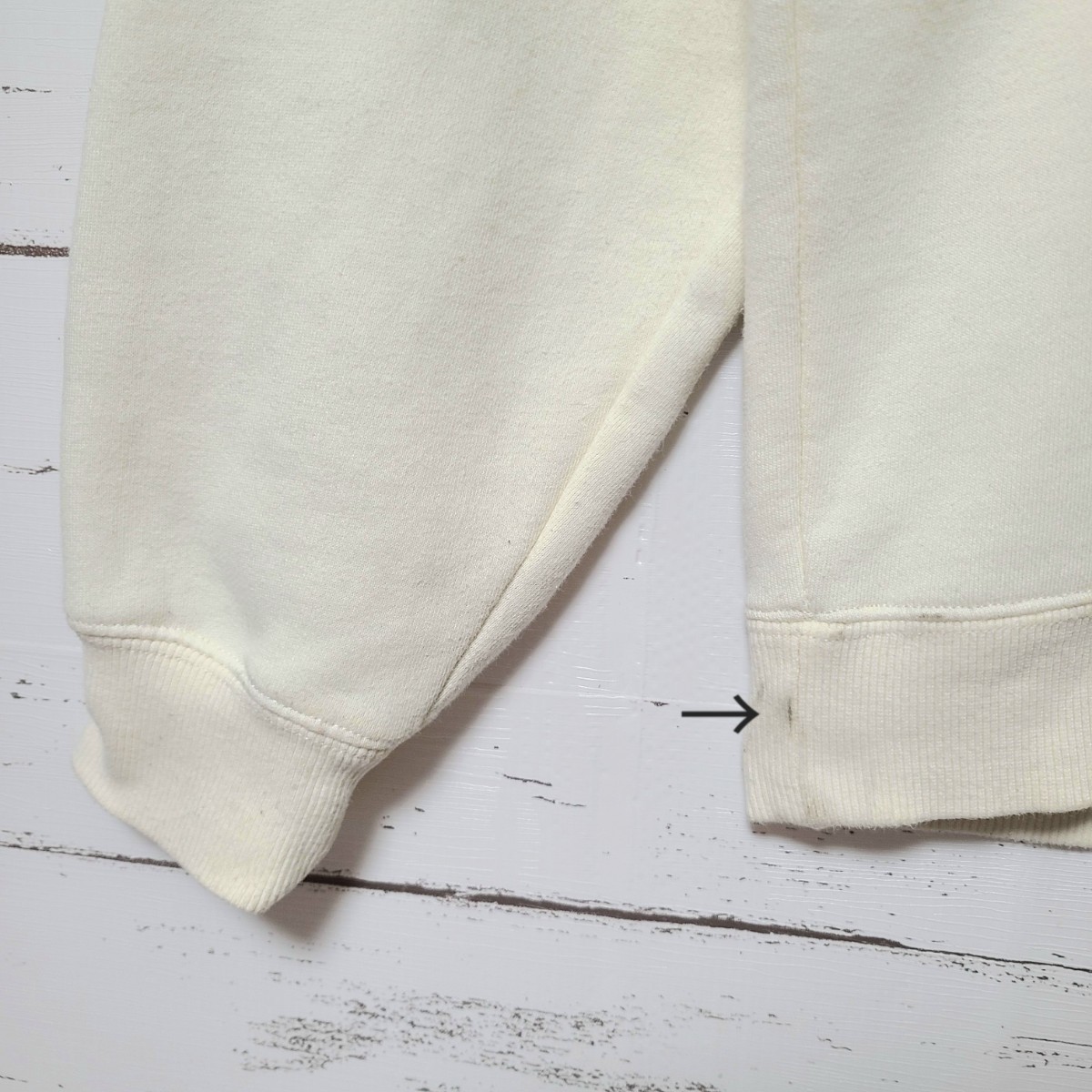 即完売品》STUSSY ステューシー スウェット センター刺繍ロゴ S
