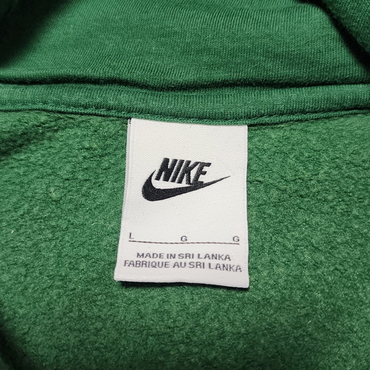 大人気》NIKE ナイキ プルオーバーパーカー グリーン 刺繍ロゴ L-