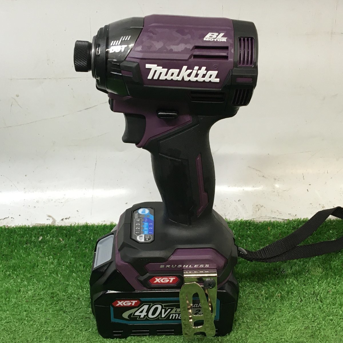 【未使用品】makita(マキタ) 40v充電式インパクトドライバ オーセンティックパープル(フルセット) TD002GDXAP IT8A93EAMGUW_画像2