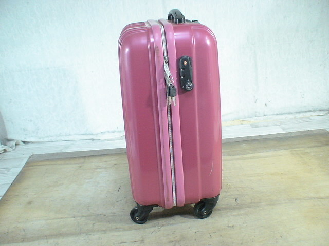 3600 Benetton pink TSA lock attaching key attaching suitcase kyali case travel for business travel back 