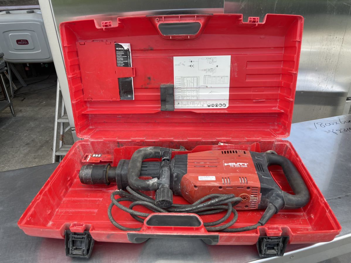 魅了 コンクリートブレーカー HILTI ヒルティ ■中古品 TE905-AVR 動作問題なし■ 電動はつり機 電動ハンマー 魅了 コンクリートブレーカー HILTI ヒルティ ■中古品 TE905-AVR 動作問題なし■ 電動はつり機 電動ハンマー