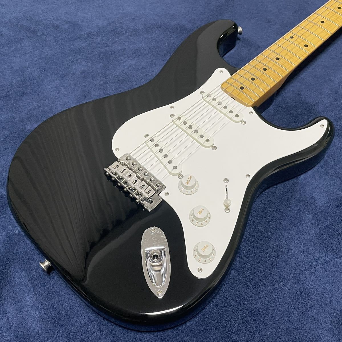 限定モデル】 Fender Japan ST54-70AS 40th Stratocaster 限定モデル】 Fender Japan ST54-70AS 40th Stratocaster