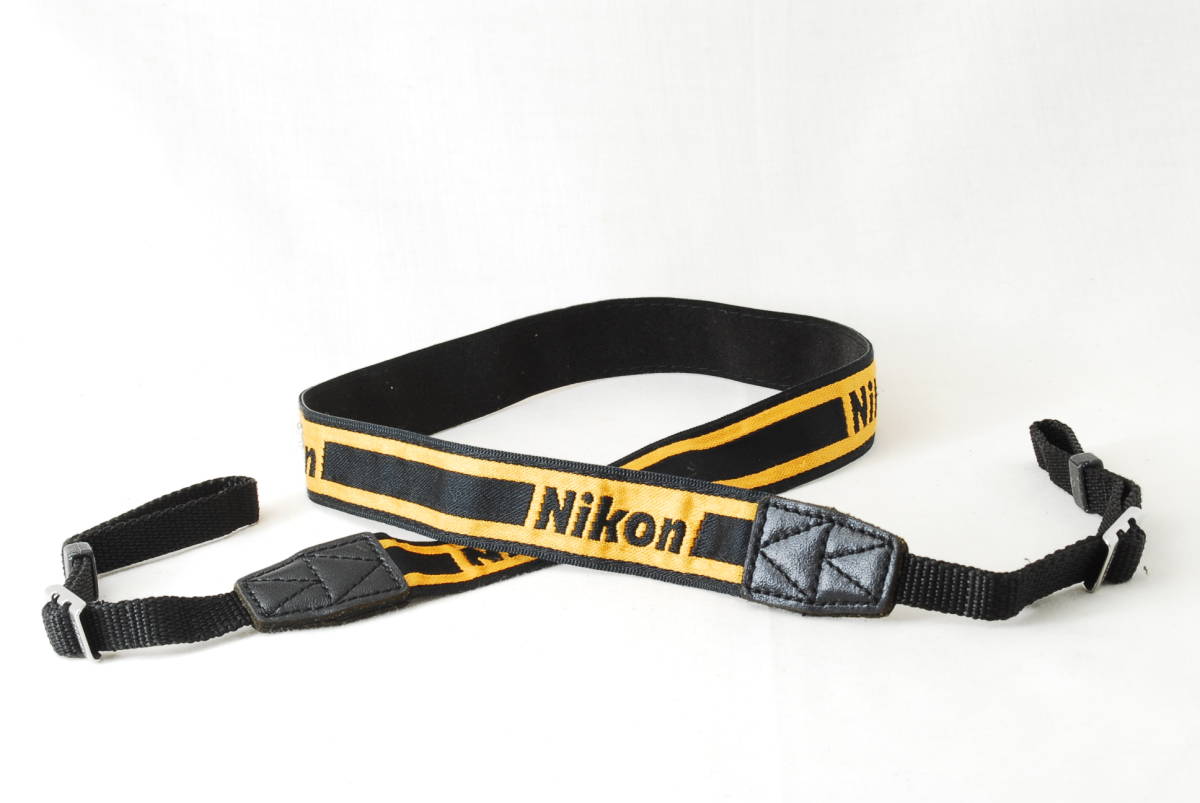 ☆Nikon ニコン カメラ ストラップ 黄色(イエロー)×黒色(ブラック)ボーダー ストライプ フィルムカメラ ショルダー ネック Camera strap☆_画像3