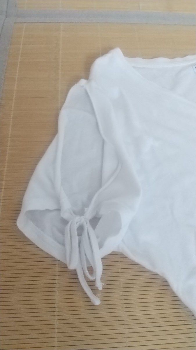 [送料込]size細身M/お袖があいてる白Tシャツ//