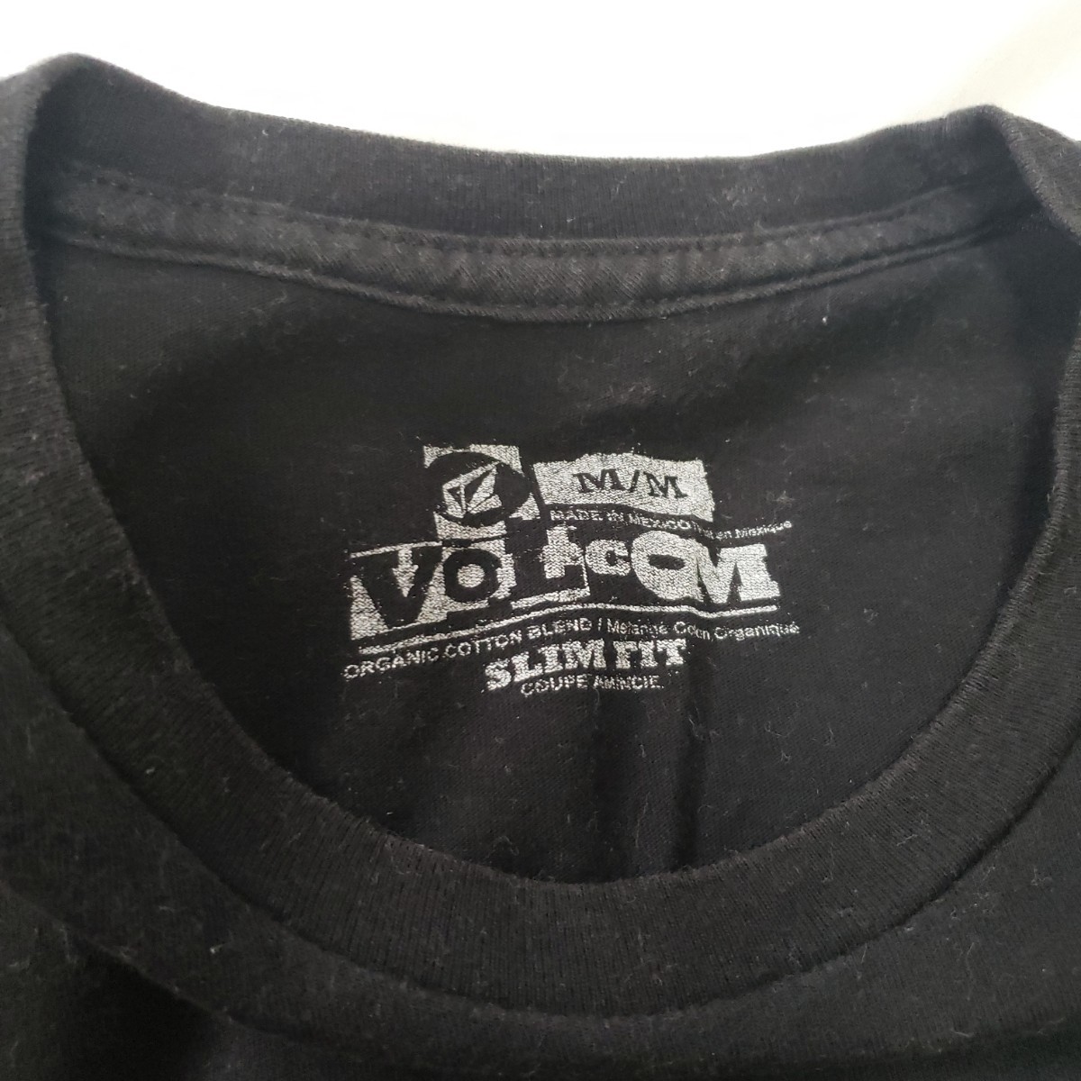 VOLCOM black T-shirt M