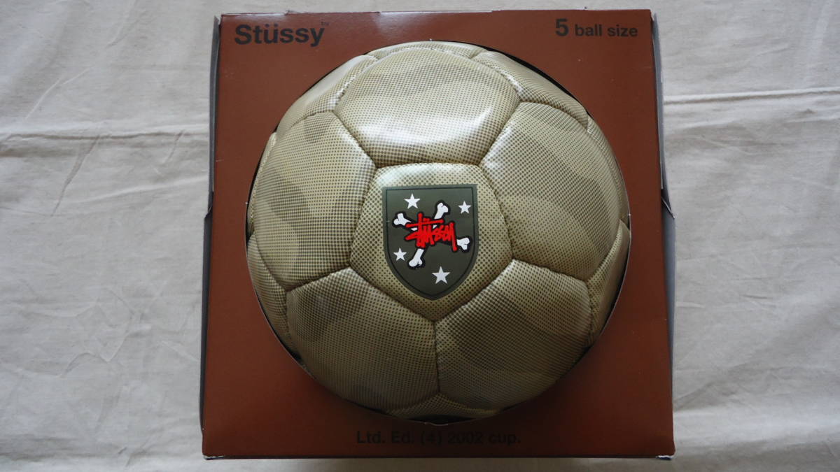 LOUIS VUITTON 1998 FRANCE WORLD CUP SOCCER BALL M99054