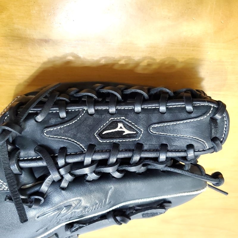 ミズノ イチローモデル プラチナラベル Mizuno 一般用大人サイズ ミズノ イチローモデル プラチナラベル Mizuno 一般用大人サイズ