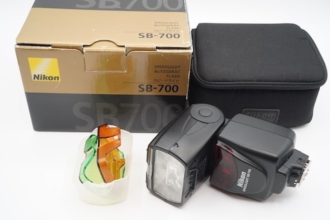 格安人気 【極上品】Nikon フラッシュ スピードライト SB-700 #125 ニコン