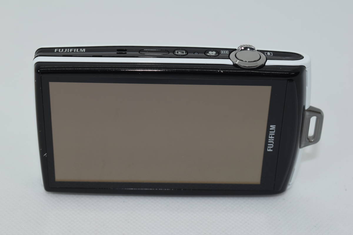 クラシック White Z1100EXR Finepix Fujifilm 16.0MP #626A [美品
