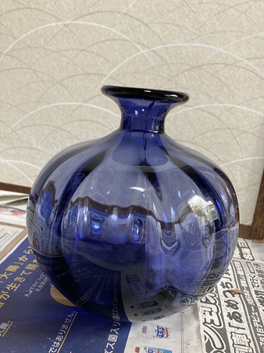  antique? antique goods? glass made, vase, flower vase,.? blue..
