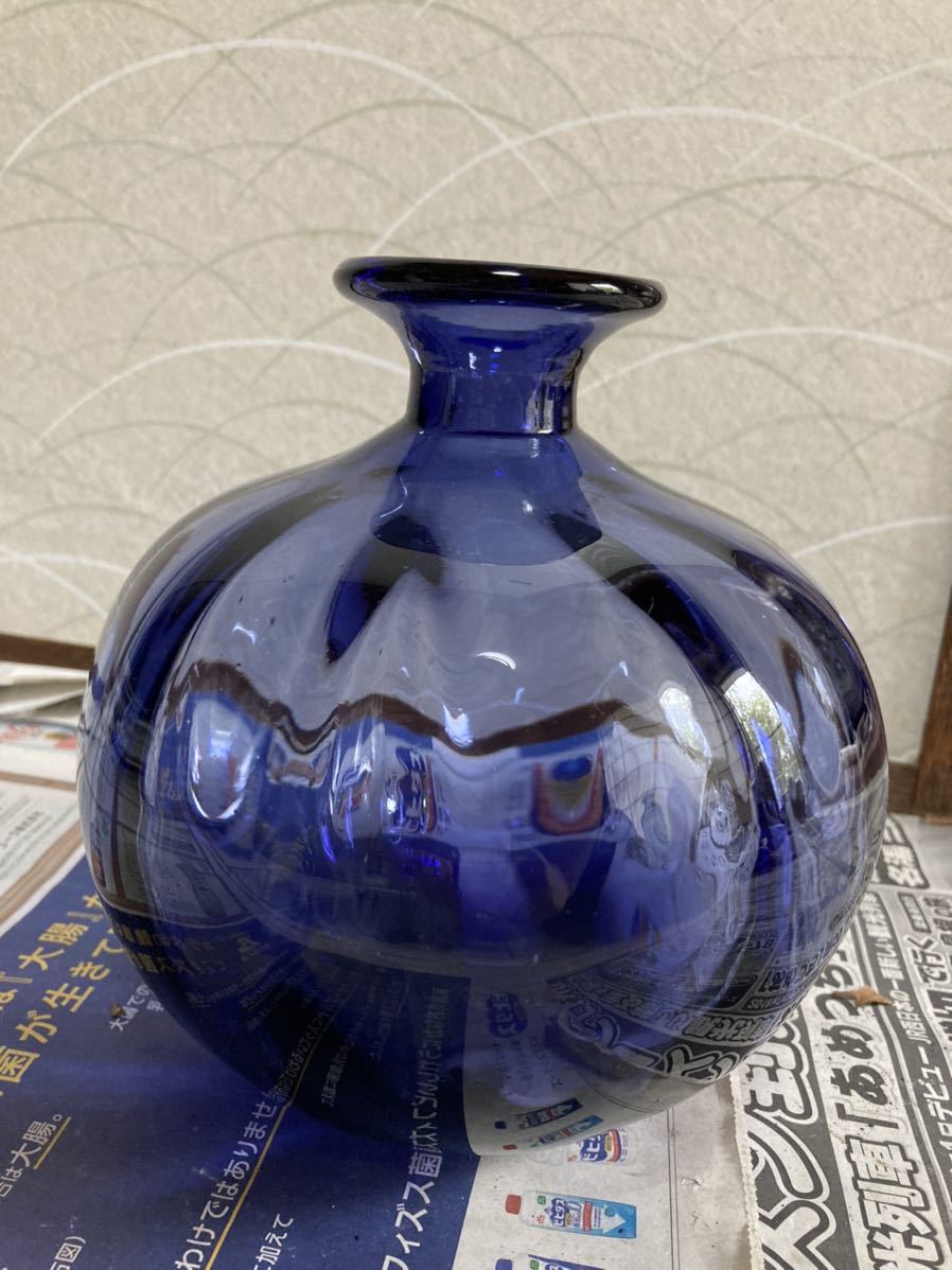  antique? antique goods? glass made, vase, flower vase,.? blue..