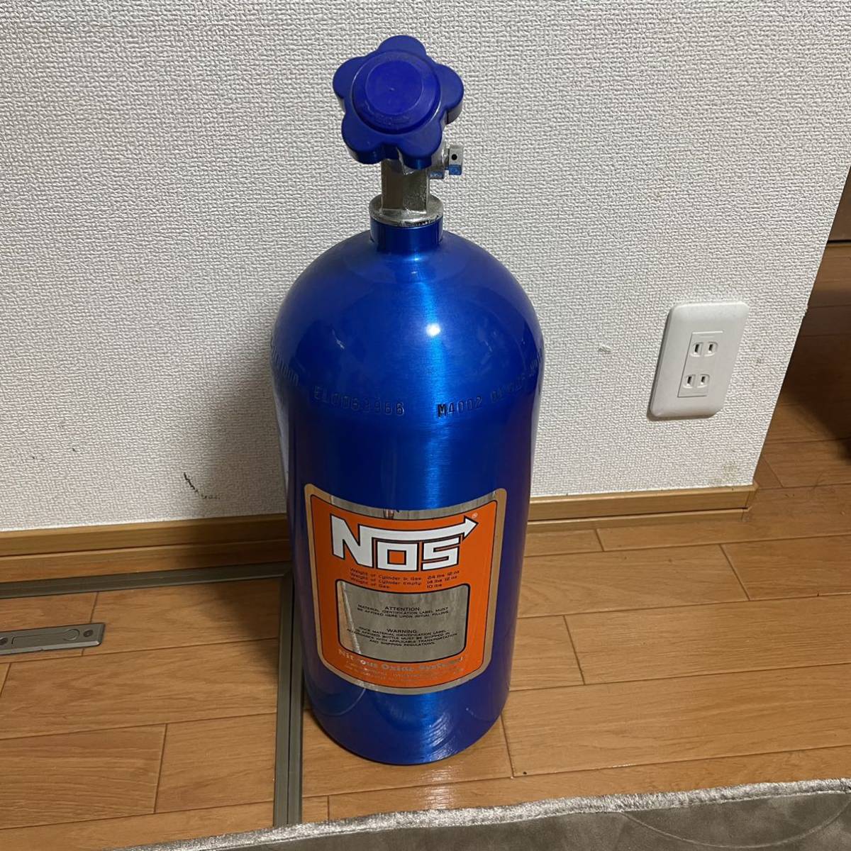 NOS tanker genuine article Nitro wa chair pi The Fast and The Furious ni Toro JDM USDM compressed gas cylinder 