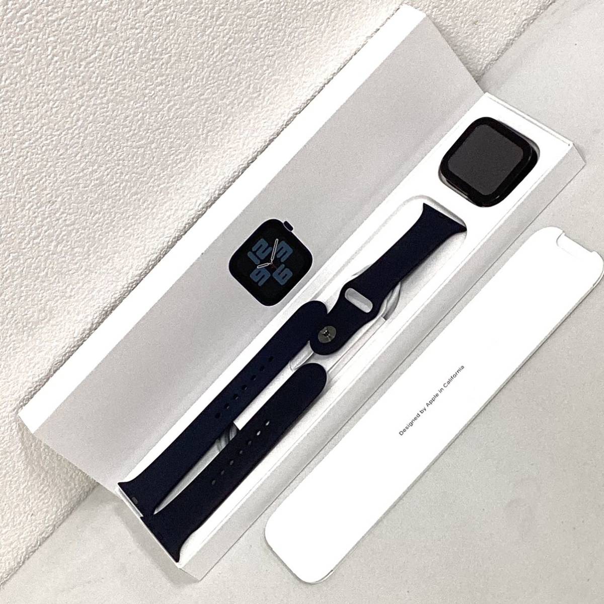 SALE】 Apple Watch SE GPSモデル 44mmミッドナイトアルミニウムケース