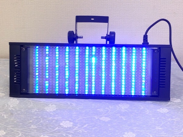 イーライト　LED ストロボ ●SL-1500●ジャンク品_画像2