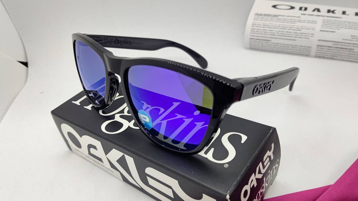 オークリー 偏光 サングラス 送料無料 新品 OAKLEY OO9013 09 FROGSKINS ブラックカラーミラーレンズ_画像3