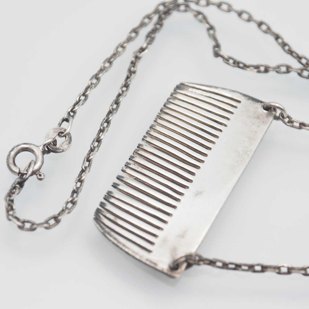 D192 ヴィンテージ 925刻印 ペンダント ネックレス 櫛 クシ D192 ヴィンテージ 925刻印 ペンダント ネックレス 櫛 クシ