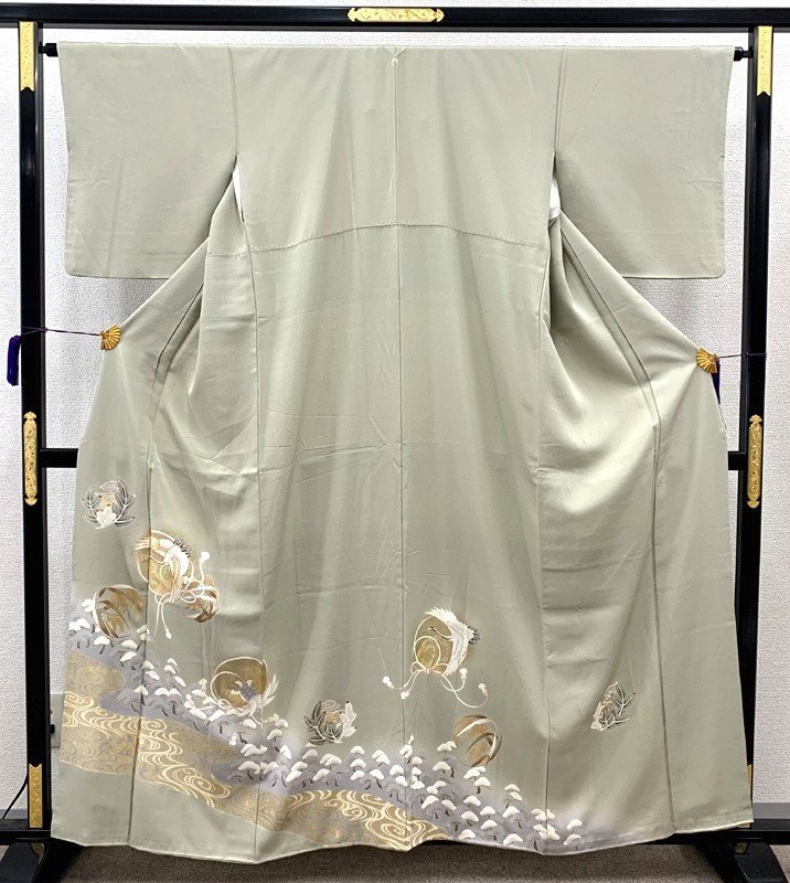 日本限定 〇きものマーチ〇身幅広め 色留袖 一つ紋 金駒刺繍 金彩 重ね