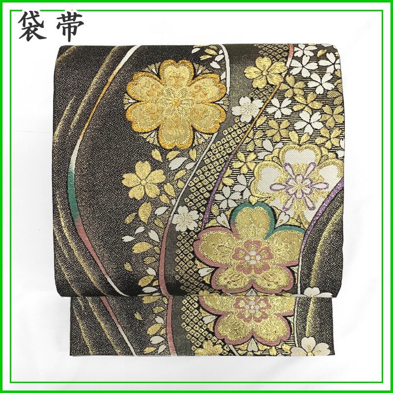 予約】 美品 袋帯 名品 【中古】 正絹 六通 金色 箔 ラメ糸 松 仕立て