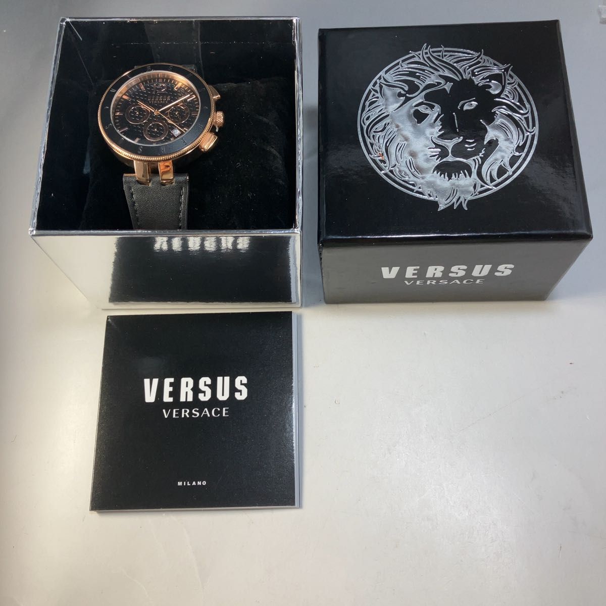 新品メンズウォッチ海外ブランド男性用腕時計 ヴェルサーチェ Versus クロノ
