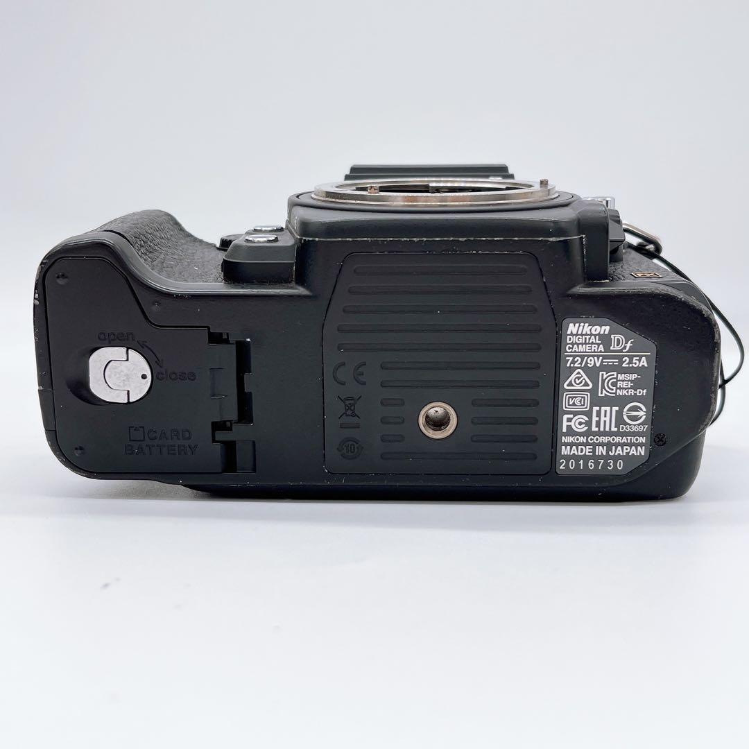 上等な Nikon 黒 ブラック BLACK 元箱付 FXフォーマット デジタル一眼