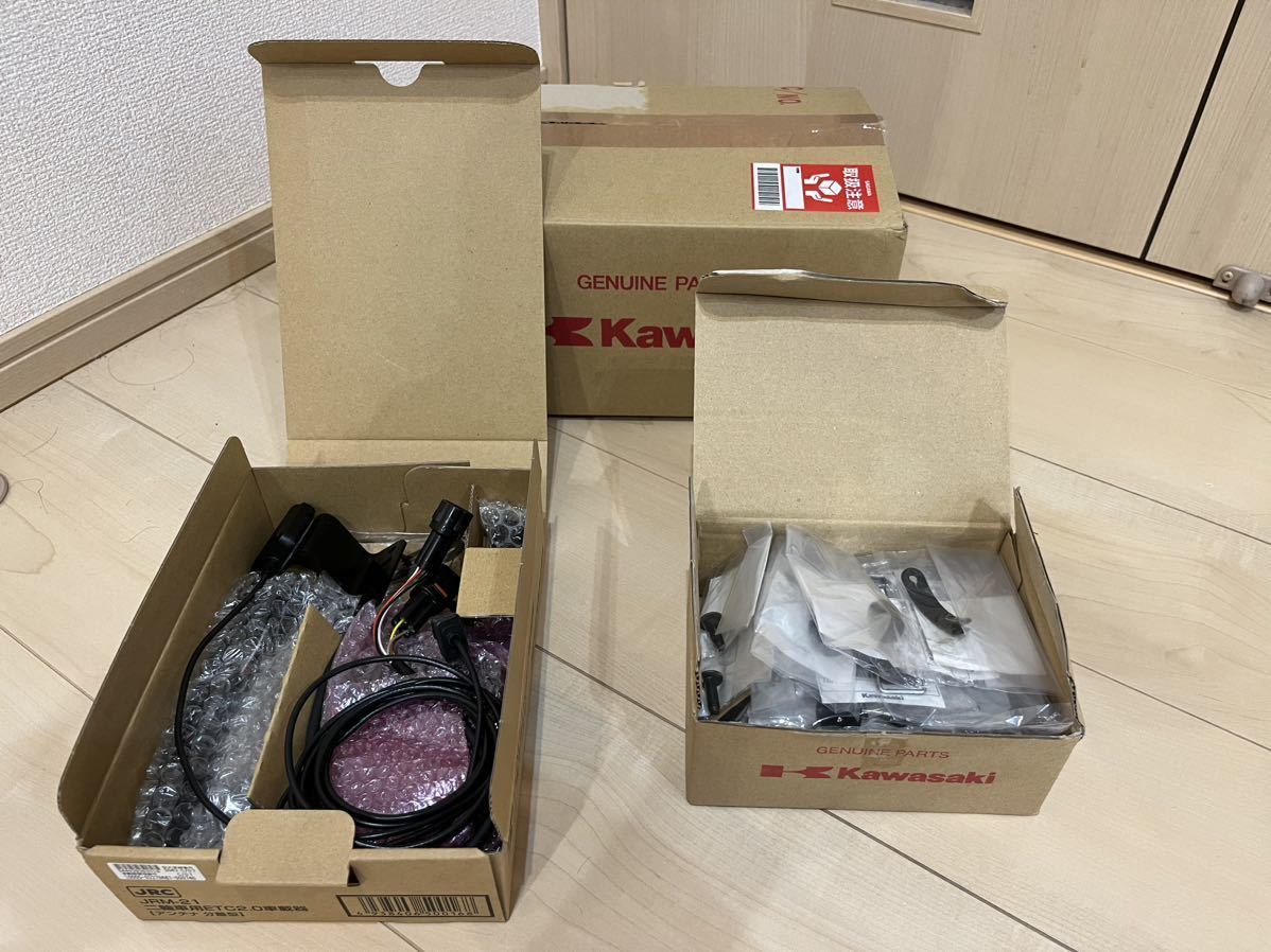 Kawasaki Ninja ZX-25R OP純正 ETC2.0車載器セット 使用僅美品 全て Kawasaki Ninja ZX-25R OP純正 ETC2.0車載器セット 使用僅美品 全て
