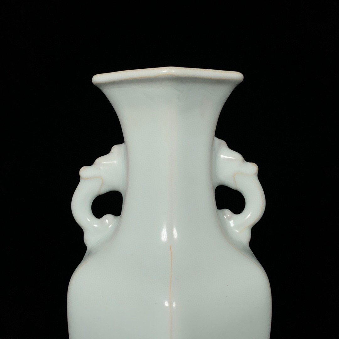 ▽鴻▽宋 官窯 月白釉 雙耳六方瓶 古陶瓷品 置物 古賞物 中国古玩 中国
