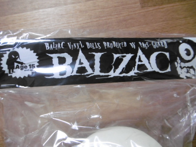 限定 BALZAC ヴァンパイア 未開封/希少 蓄光成型 未塗装gid glow 限定 BALZAC ヴァンパイア 未開封/希少 蓄光成型 未塗装gid glow