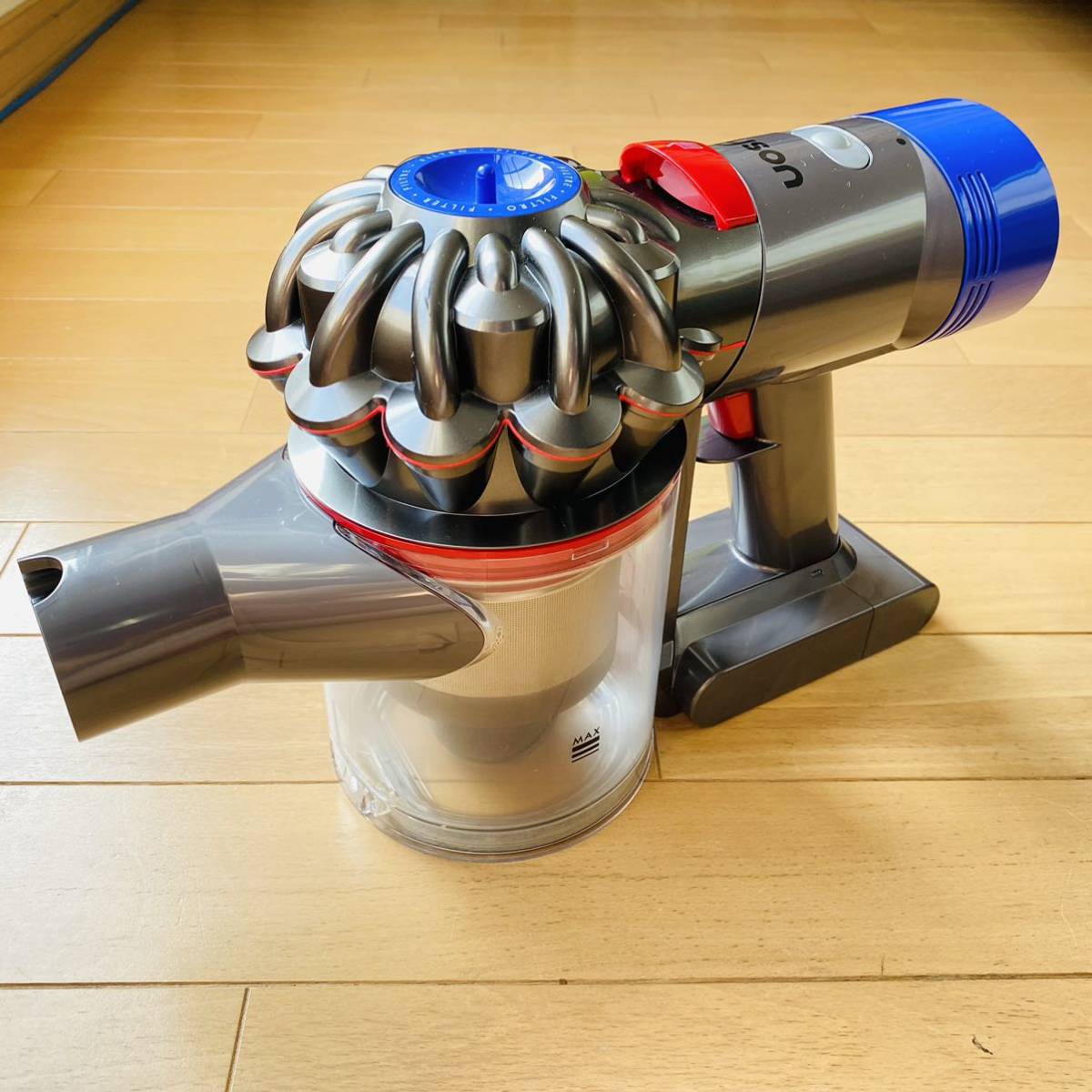 美品dyson ダイソンV7 SV11 サイクロン式コードレスクリーナー掃除機