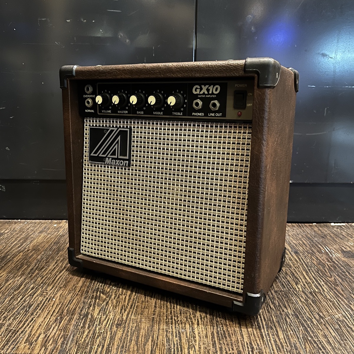 Yahoo!オークション - Maxon GX10 Guitar Amplifier マクソン Yahoo!オークション - Maxon GX10 Guitar Amplifier マクソン