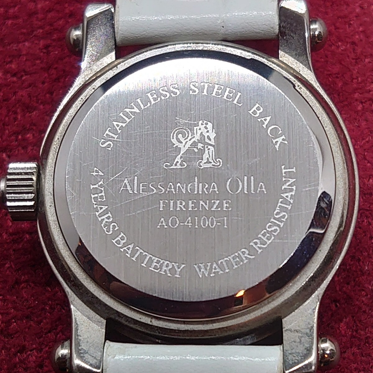 8110【動作品】Alessandra Olla AO-4100-1 レディース腕時計 シルバー×ラインストーンホワイト アレサンドラオーラ ブランドウォッチの画像2
