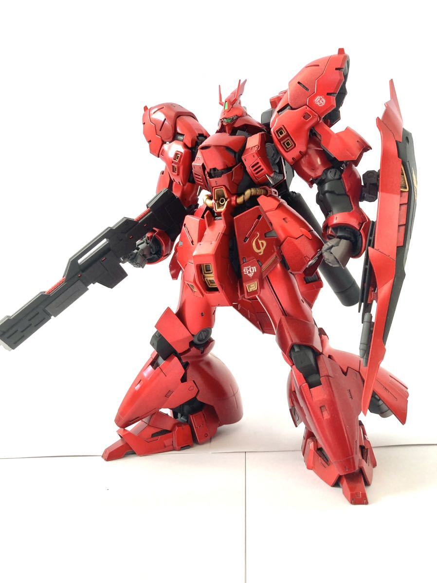 ガンプラ RG サザビー 全塗装 完成品 逆襲のシャア-