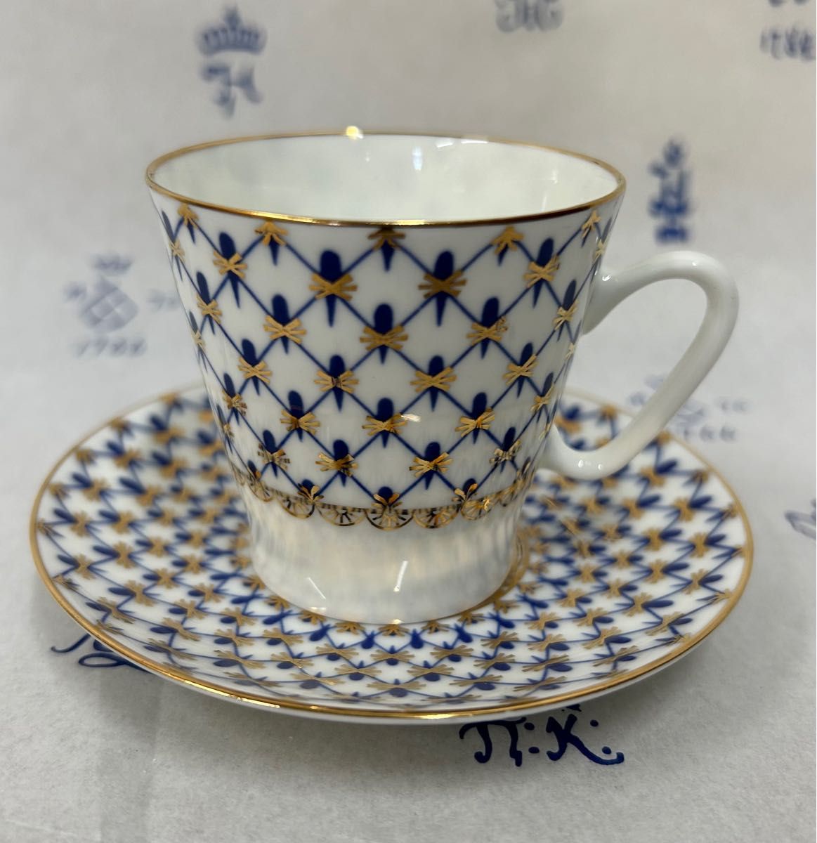 インペリアルポーセレン サンクト=ペテルブルクの磁器工場 1744年創業