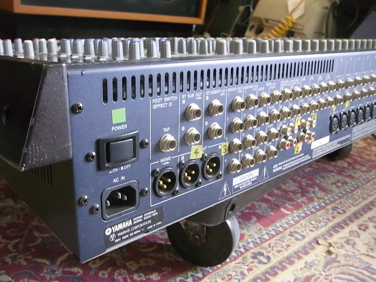 Yamaha analog mixer MG32/14FX