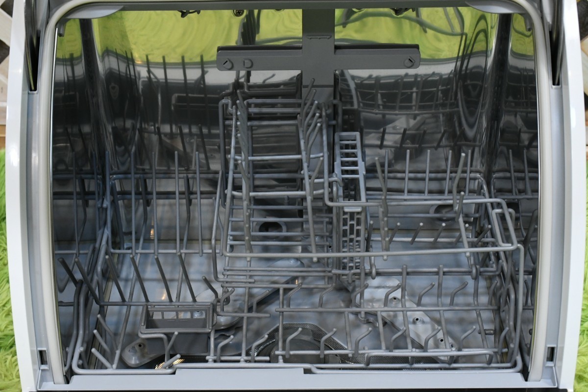 PL3FK57b アクア AQUA 食器洗い乾燥機 ADW-GM3 2021年製 100V 食器容量約30点 ガラストップ 強力すみずみ洗浄 食洗機 キッチン家電 _画像6