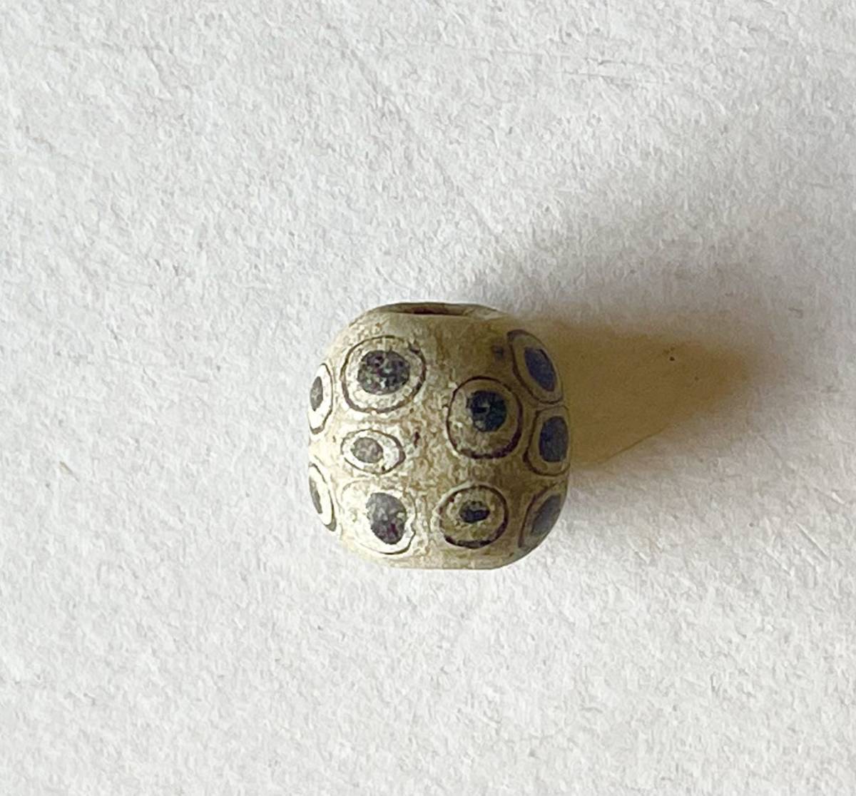 Glass Eye bead Western Asia Phoenicia c.6th-4th century B.C. D.1.0cm F_画像2