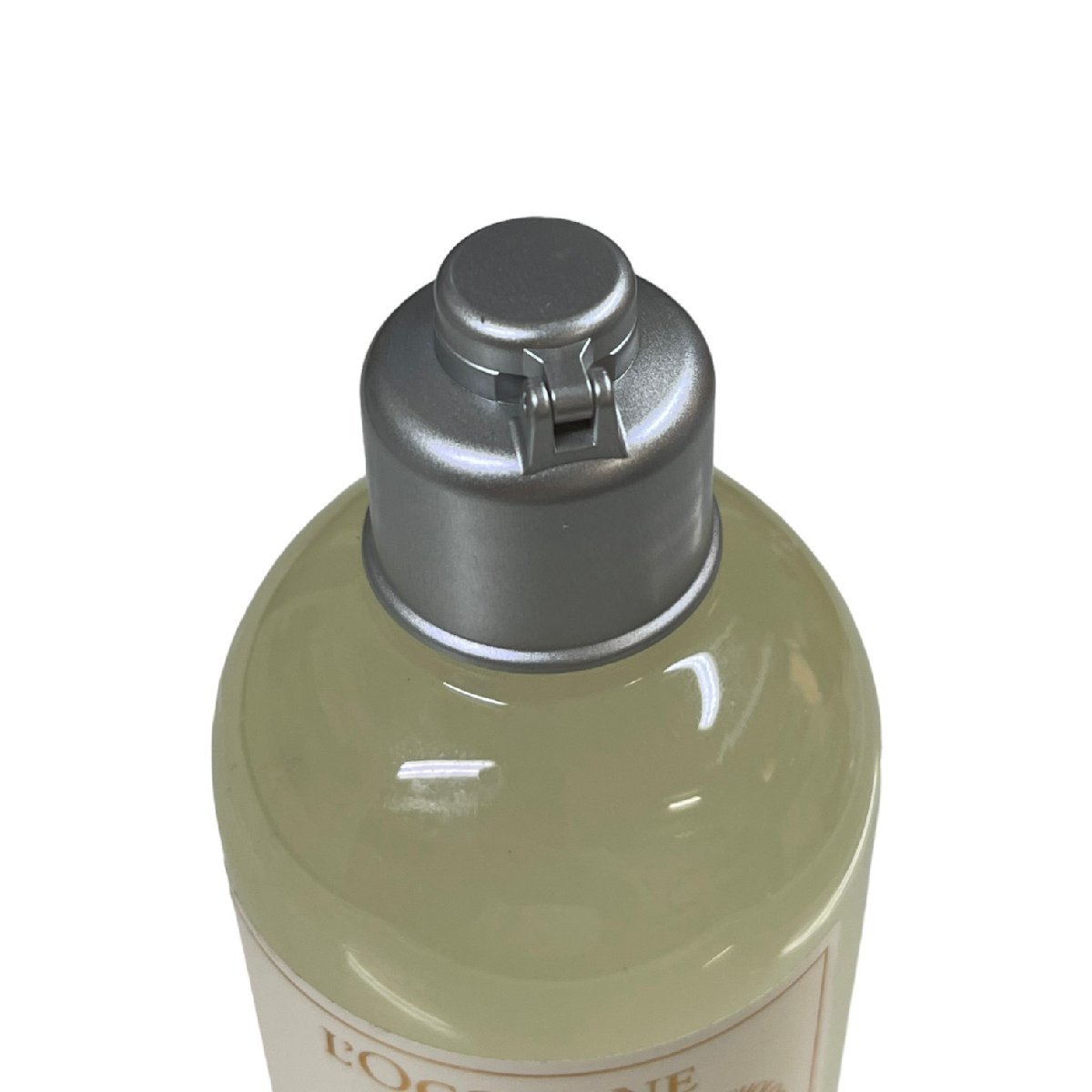 【未使用品】L'OCCITANE ロクシタン ボデイートリートメント Cocon de Serenite 250ml 浴用化粧料 L47307RDの画像3