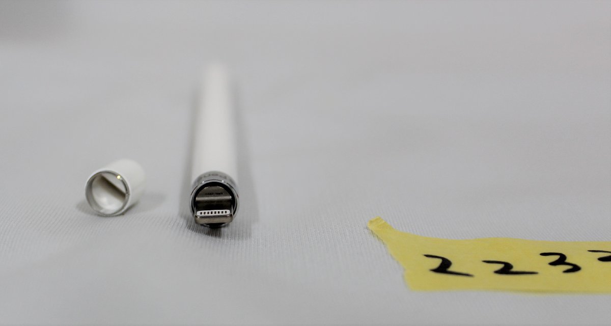 【ジャンク品】Apple Pencil 第1世代 MK0C2J/A 2233_端子部アップ