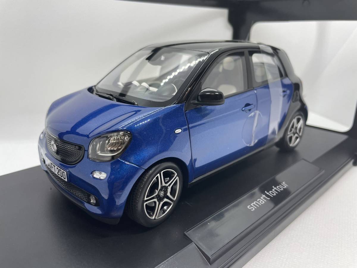 ノレブ 1/18 Smart Forfour 2015 Black×Blue J06-3-014_画像1