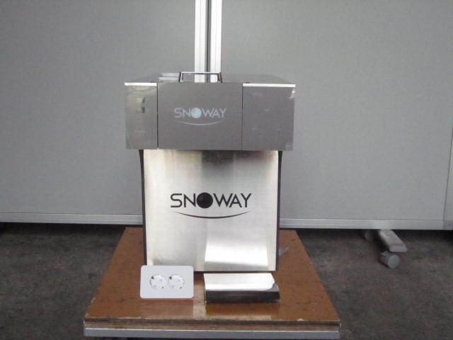 Сноуэй изготовитель Пушистый вакаки ICE Machine JSB-257WS2 Требуется лед