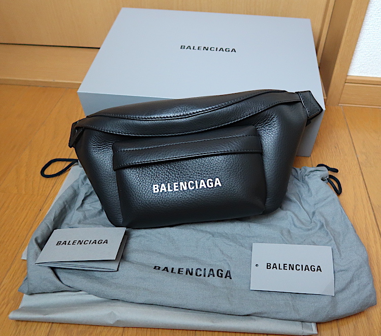 数量は多 BALENCIAGA 【新品未使用】バレンシアガ エブリデイ レザー