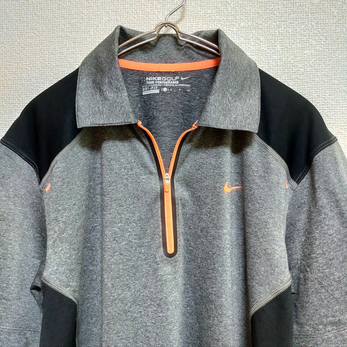 新品　NIKE　ナイキゴルフ　ツアーパフォーマンス　ドライフィット　DRI-FIT　メンズハーフジップ半袖シャツ　S~Mサイズ