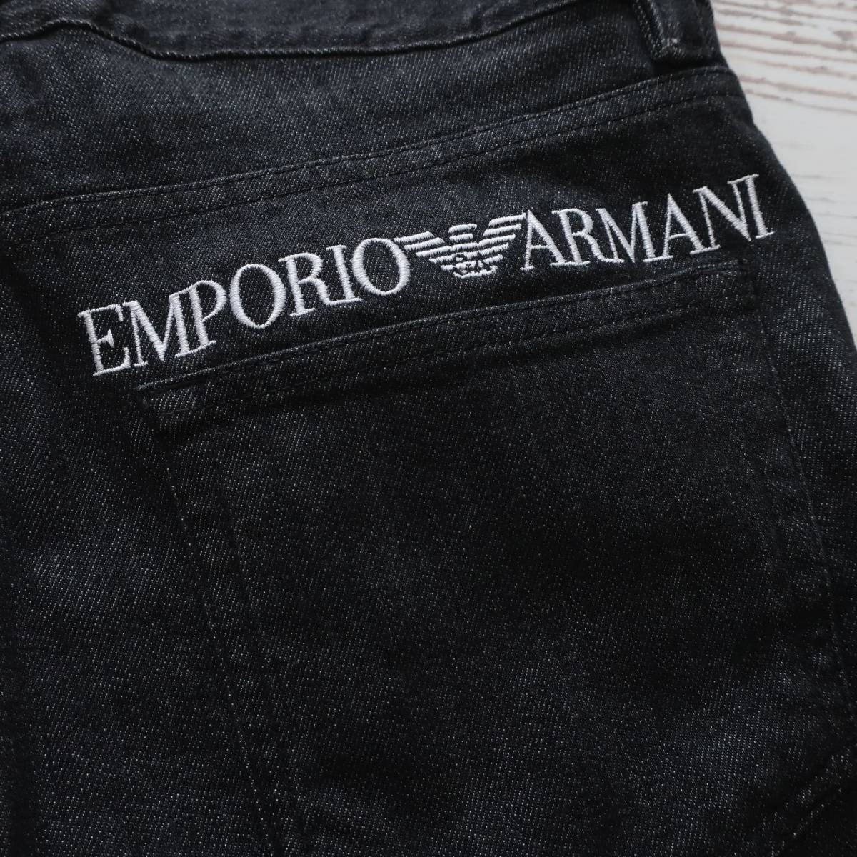 新品 EMPORIO ARMANI テーパードフィット ジーンズ デニム ストレッチ エンポリオアルマーニ インディゴ 濃紺 メンズ W30 Mサイズ