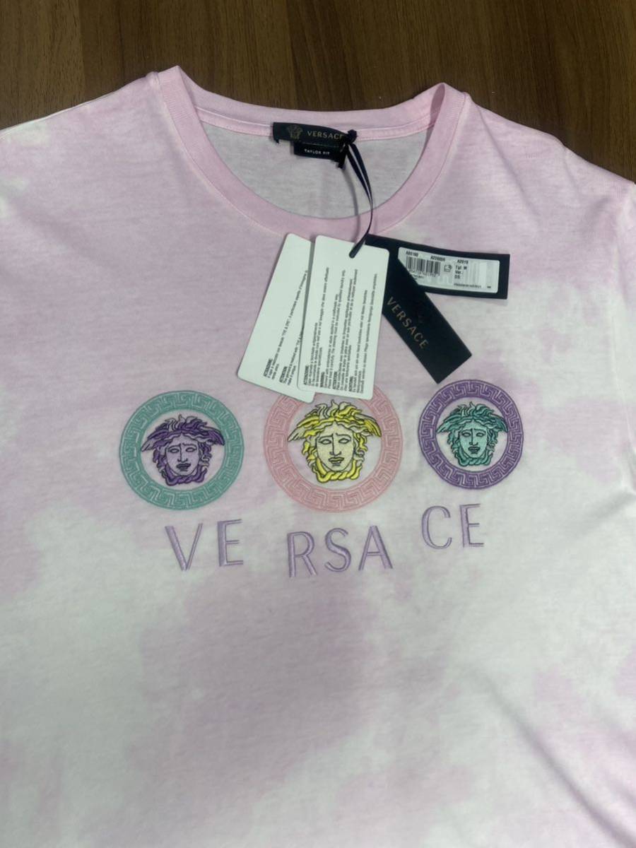 未使用品 VERSACE Tシャツ カットソー メンズ ヴェルサーチ トップス ピンク Mサイズ_画像2