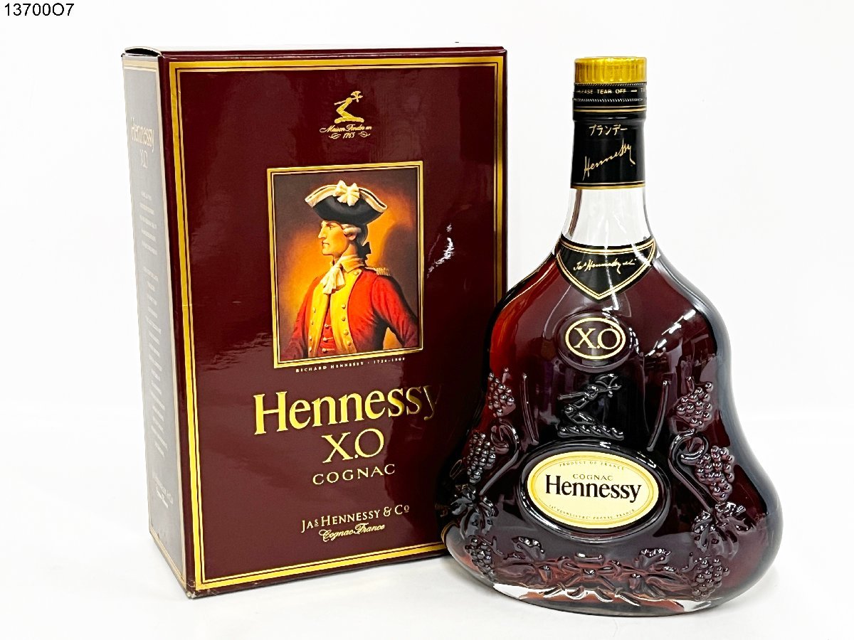 ★未開栓 Hennessy ヘネシー X.O 700ml 40% ブランデー コニャック 金キャップ クリアボトル 洋酒 古酒 箱付 13700O7.